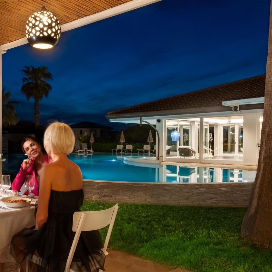Paestum Inn Beach Resort מראה חיצוני תמונה