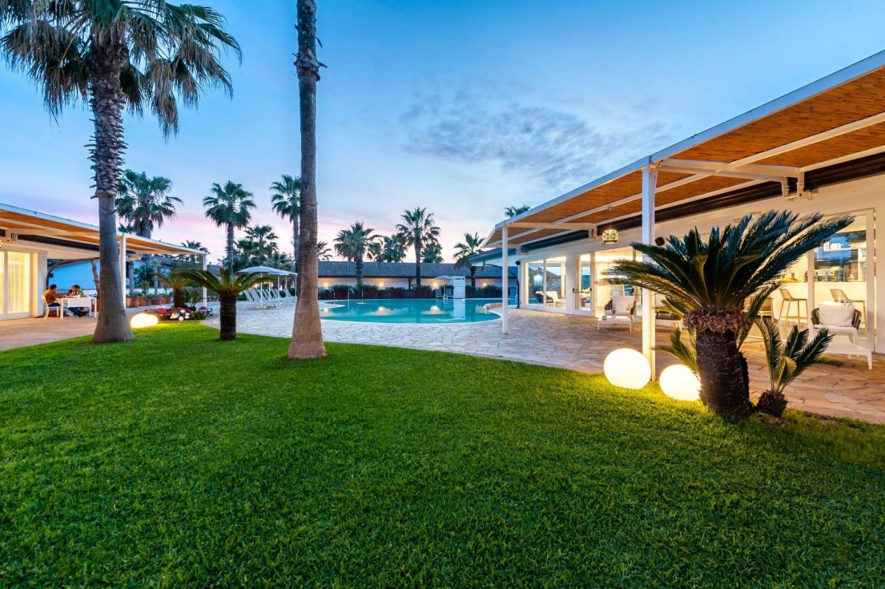 Paestum Inn Beach Resort מראה חיצוני תמונה