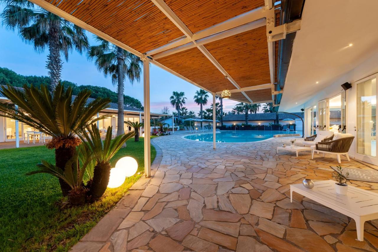 Paestum Inn Beach Resort מראה חיצוני תמונה