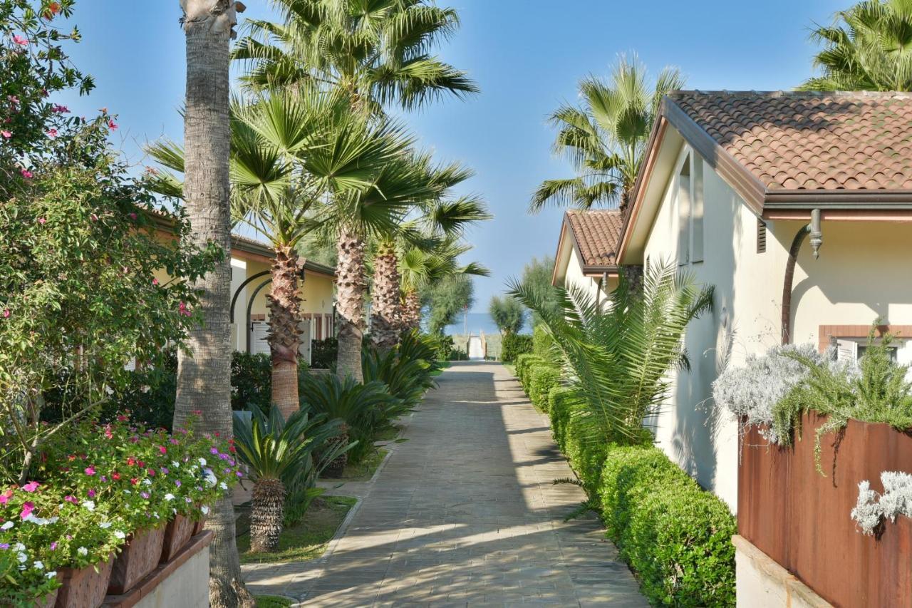Paestum Inn Beach Resort מראה חיצוני תמונה