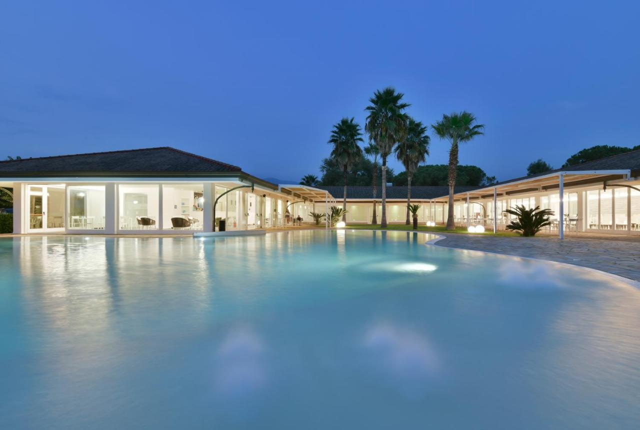 Paestum Inn Beach Resort מראה חיצוני תמונה