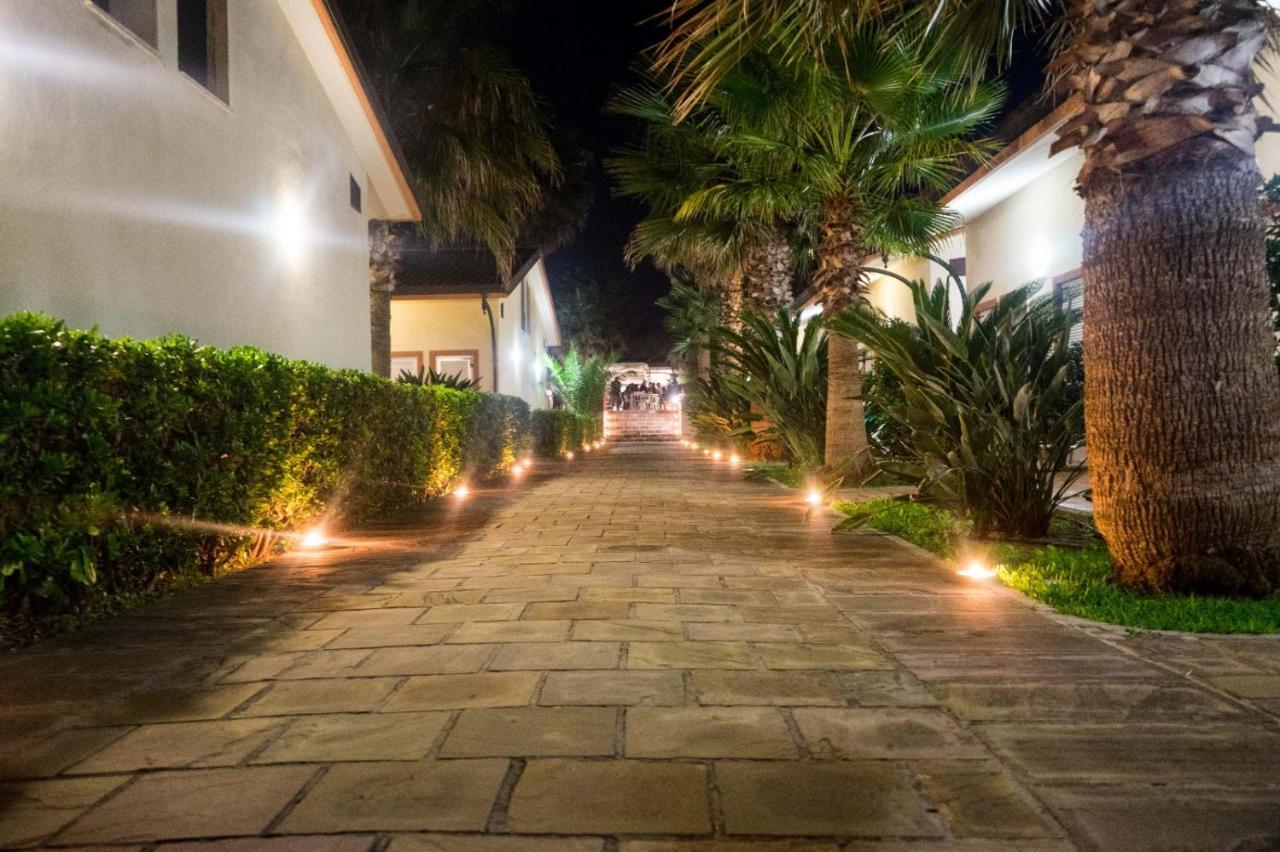Paestum Inn Beach Resort מראה חיצוני תמונה